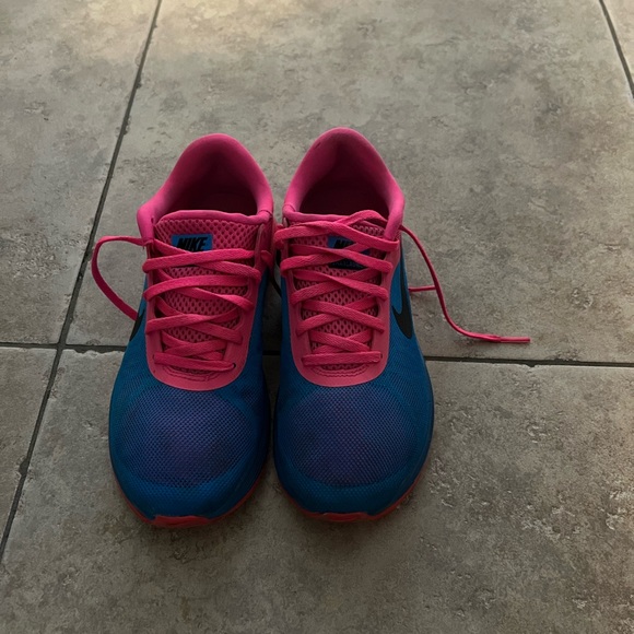 Nike women shoes size 7 barely worn Lunarlon - Picture 3 of 3